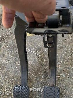 1988 1989 1990 1991 OEM BMW E30 Late Model Clutch Pedal Assembly