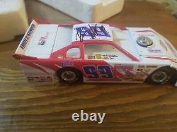 1/24 DONNIE MORAN #99 ACTION EXTREME SERIES LATE MODEL DIRT CAR 2000 Signed Auto