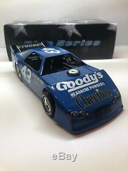 2007 ADC 124 SCALE DIRT LATE MODEL Bobby Labonte Goodys Cheerios 1 Of 1008 RARE