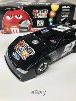 2009 ADC 124 SCALE DIRT LATE MODEL Kyle ROWDY Busch #51 M&Ms DB209C320 1/1008
