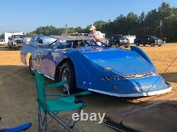 2009 TNT Dirt Late Model Race Car