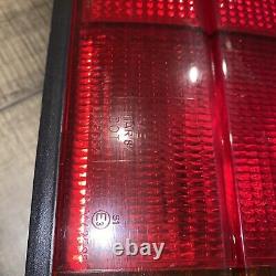 87-93 BMW E30 318 325 Late Model Right Passenger Taillight Lamp Assembly OEM