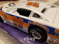 Action Xtreme Tony Stewart #98 JD Byrider 1998 Dirt Late Model 1 of 3000 1/24
