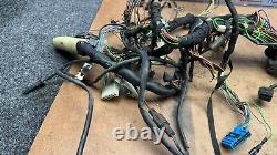 BMW E30 Fuse Relay Box Wiring Harness Front Engine Bay Hood Fuse Box Late Model