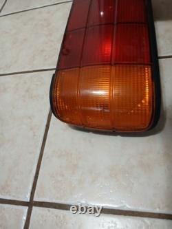E30 late Model 88-92 Tail Light Assembly Complete Pair Set 325i 318i