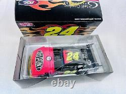 Jeff Gordon #24 DUPONT With FLAMES 2009 ADC LATE MODEL Dirt Car 1/24 533 of 1,524