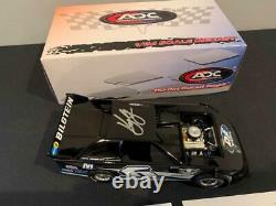 Kyle Larson autographed 1/24 2020 #6 Dirt Late Model ADC Diecast Very Rare