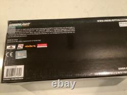 Mark Martin Autographed 2008 Us Army Prelude Dirt Late Model Diecast & Card