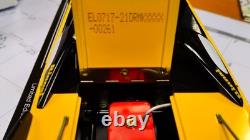 Matt Kenseth #17 Dewalt Late Model Dirt Car 1/24